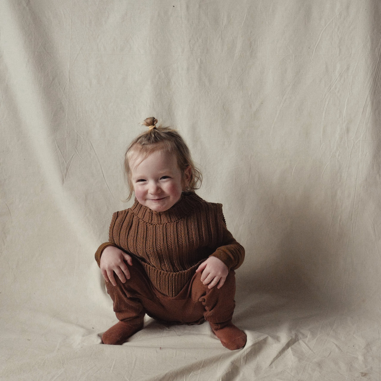 RIO ribbed kids vest / organic cotton / carob