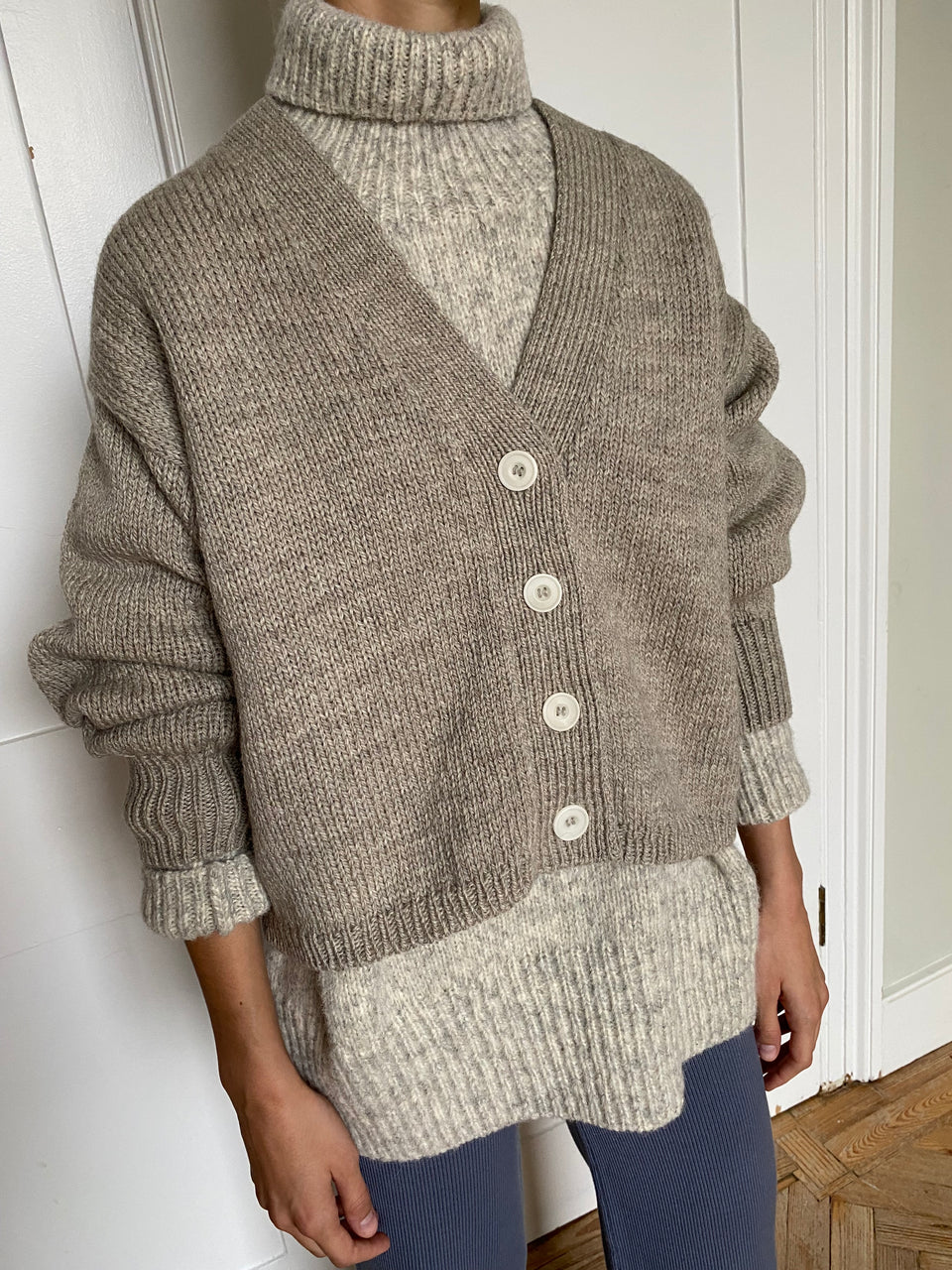 ROSALIA cardigan / highland wool / rock salt / samples