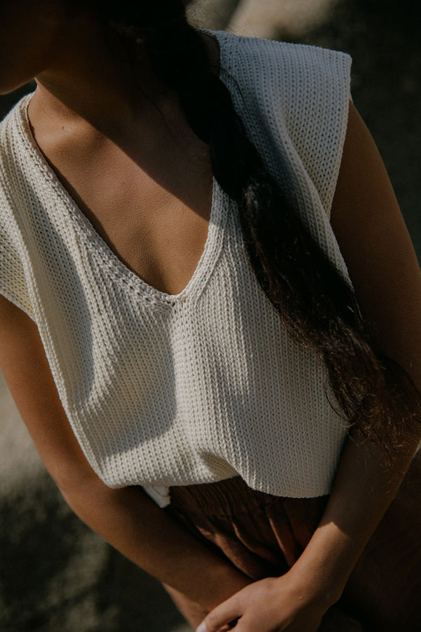 CHICO vest / organic cotton / milk