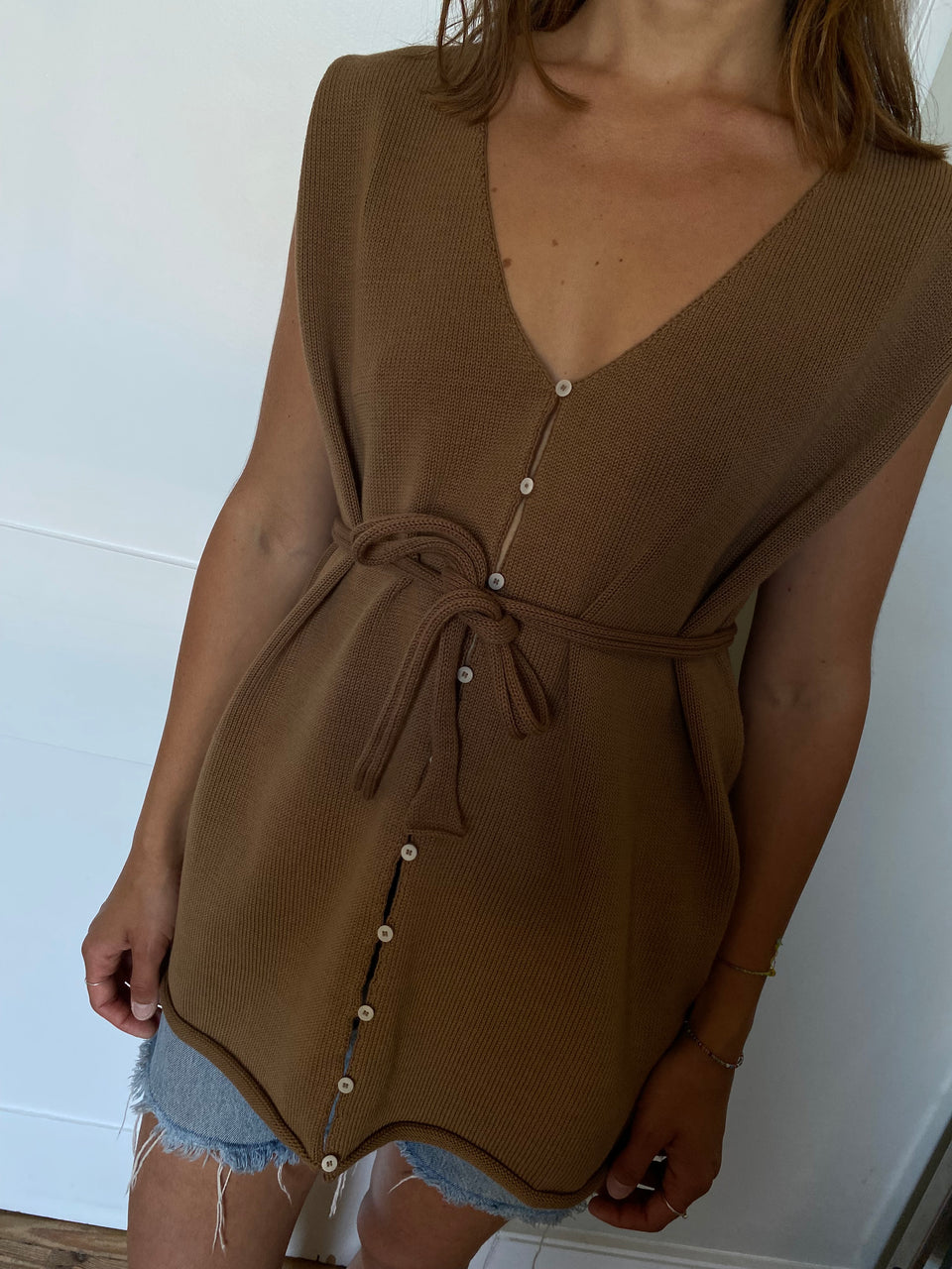 CHALECO waistcoat / organic cotton / carob