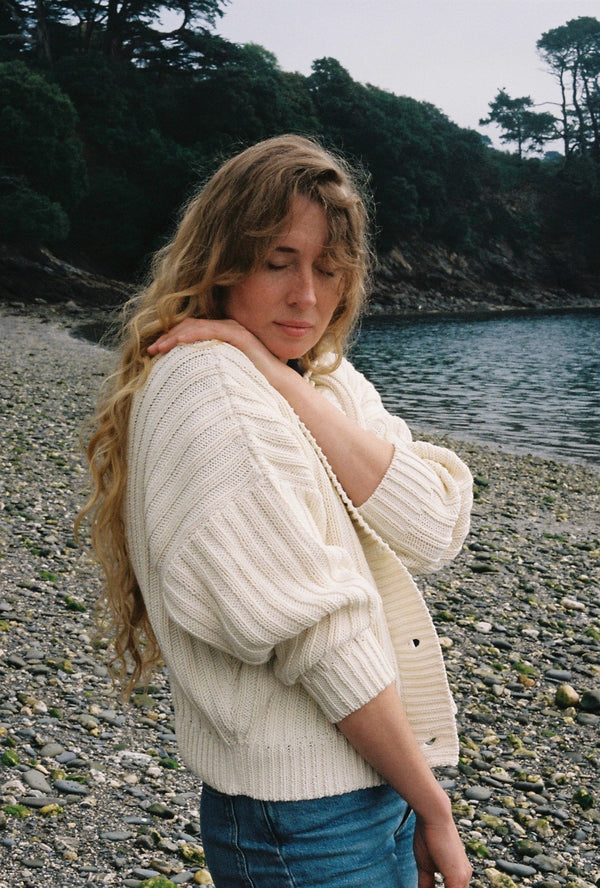 RIO ribbed cardigan / organic cotton / milk