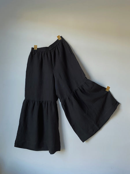PALOMA ruffle trousers / indian linen / black – jaggerylondon