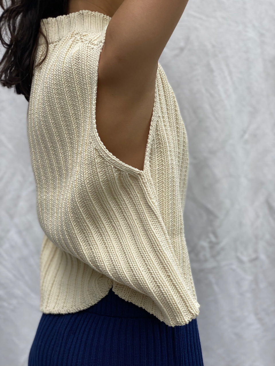 RIO ribbed vest / organic cotton / milk