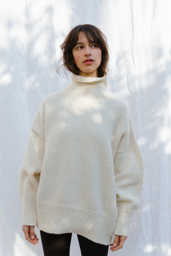 NORA turtleneck / alpaca & pima cotton / milk