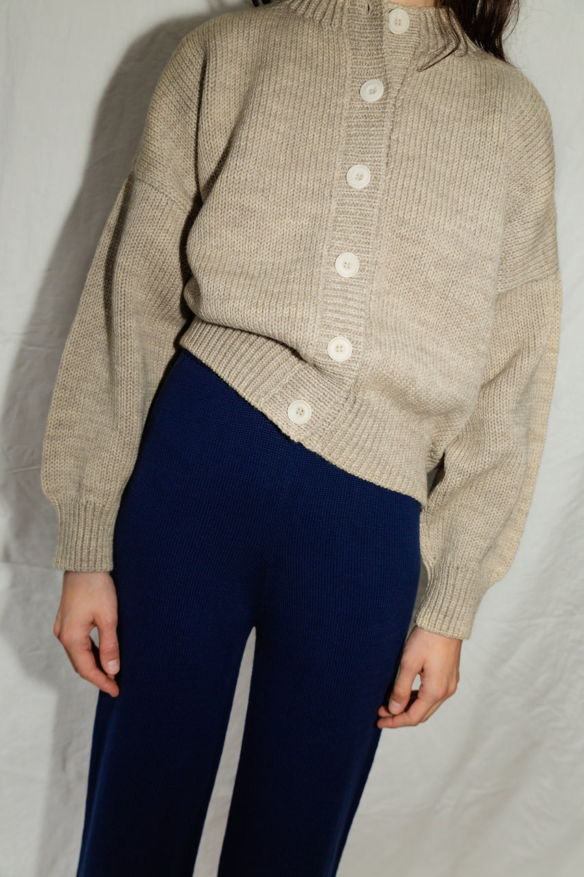 CARMEN cardigan / highland wool / wild oat