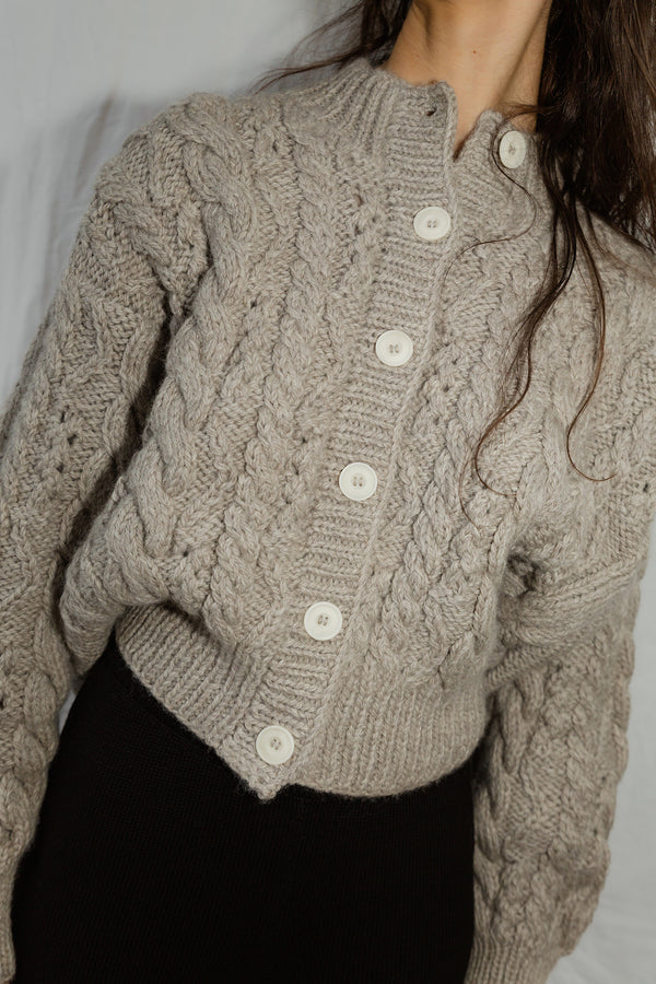 MILAGRO cardigan / highland wool / rock salt