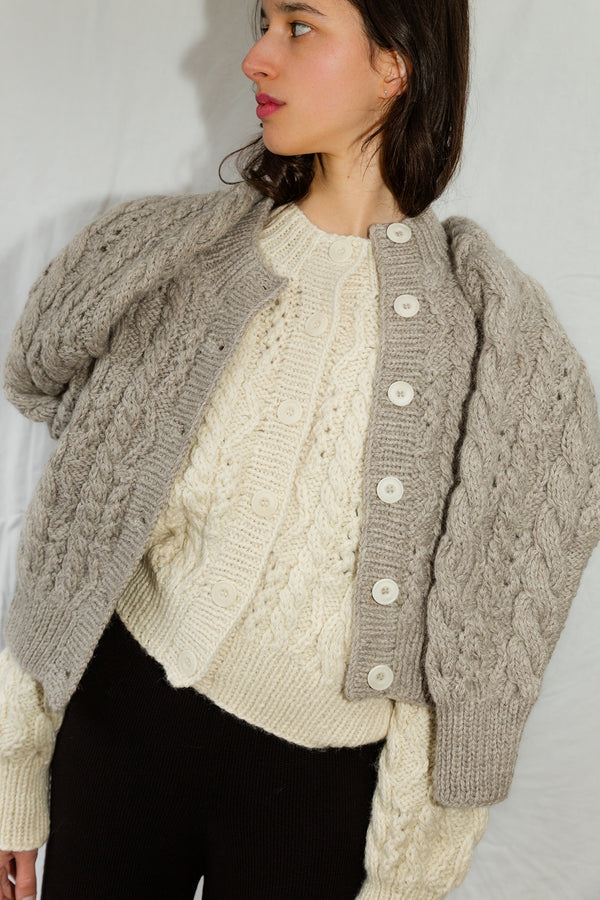 MILAGRO cardigan / highland wool / milk