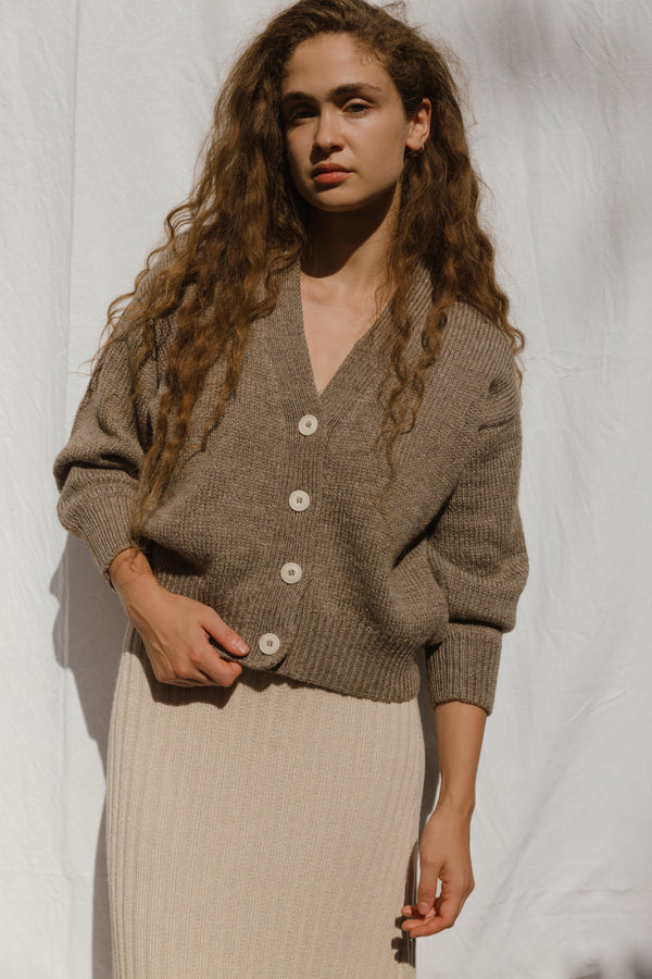 VALERIA cardigan / highland wool / smoked amber