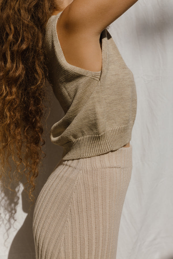 UNO vest / highland wool / wild oat
