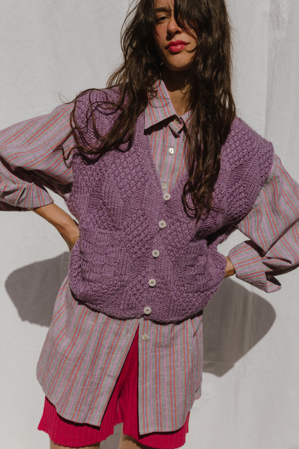 TIO vest cardigan / highland wool / jacaranda