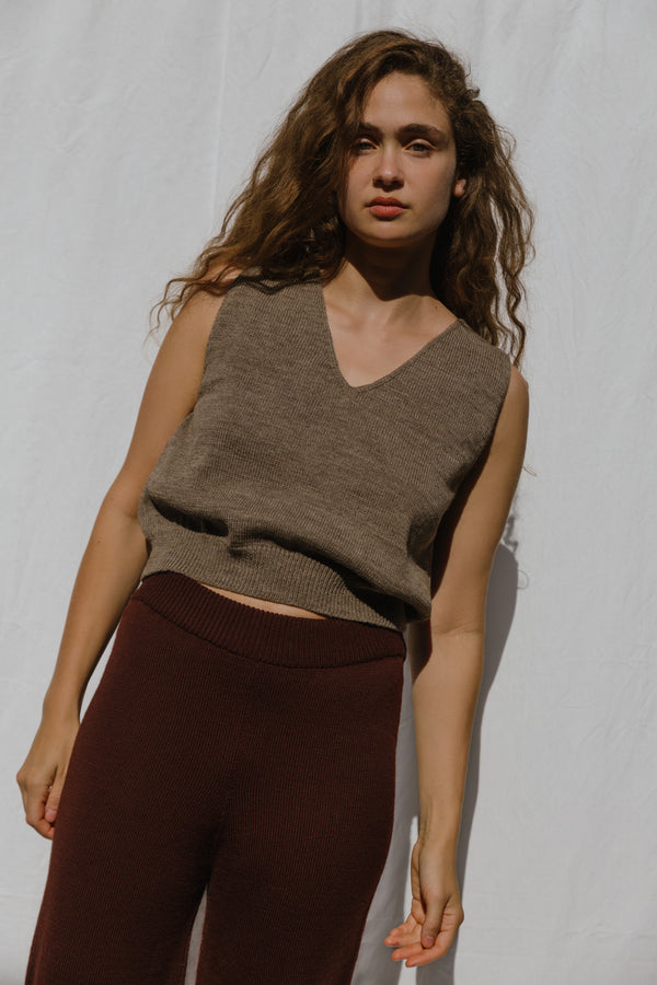 UNO vest / highland wool / smoked amber