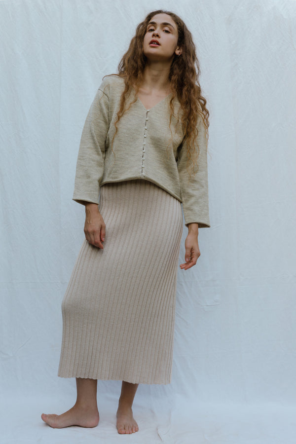 LUCA cardigan / highland wool / wild oat