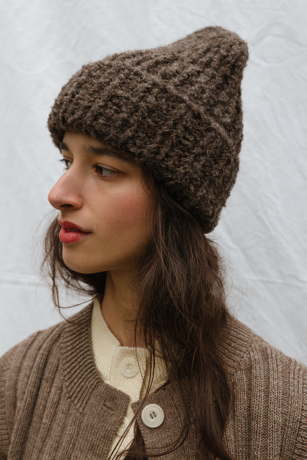 PEPITA hat / alpaca & highland wool boucle / dark oak