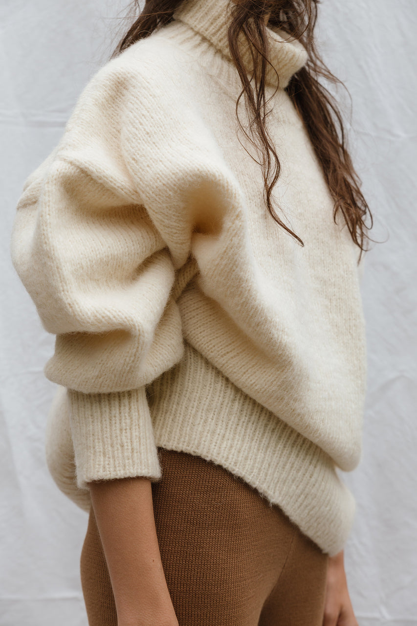 NORA turtleneck / alpaca & pima cotton / milk