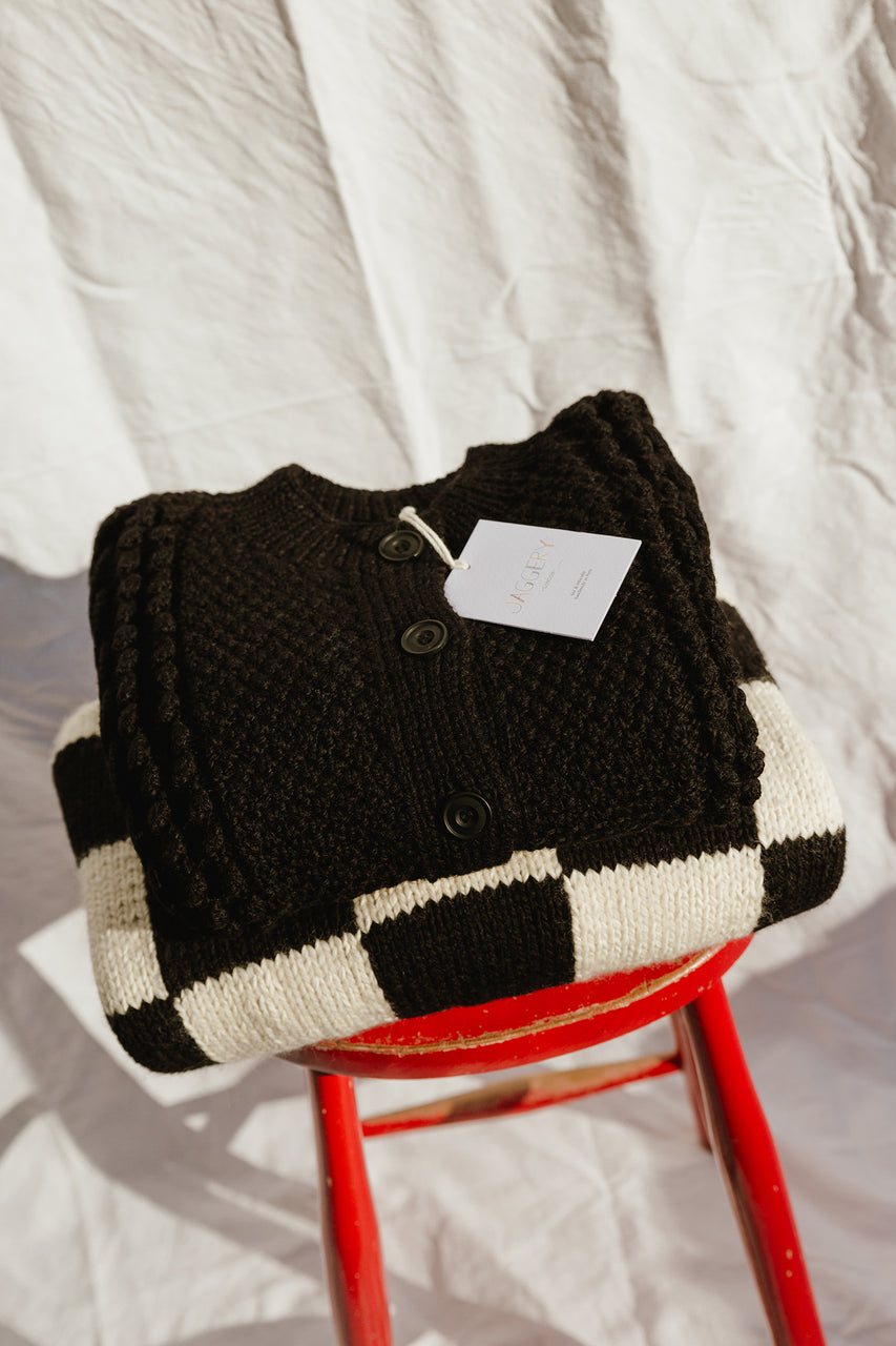 EWA cardigan / highland wool / black
