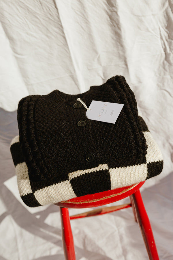 EWA cardigan / highland wool / black