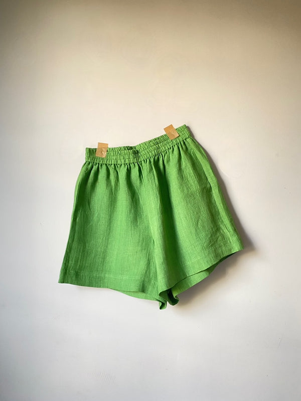 FRITZ shorts / indian linen / lovage