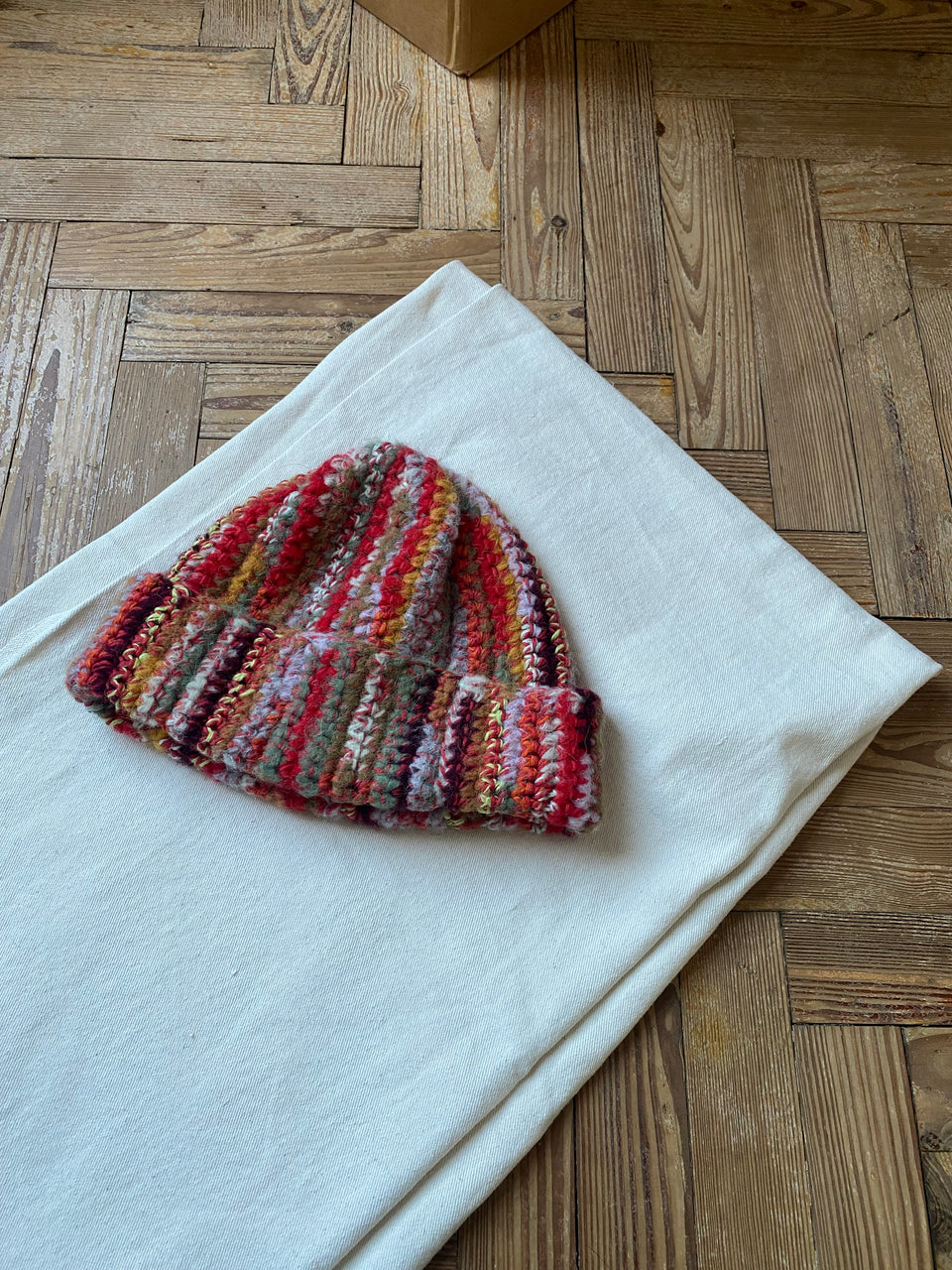 CONFETTI PESCADERO HAT / organic cotton sweet paprika & mixed yarns