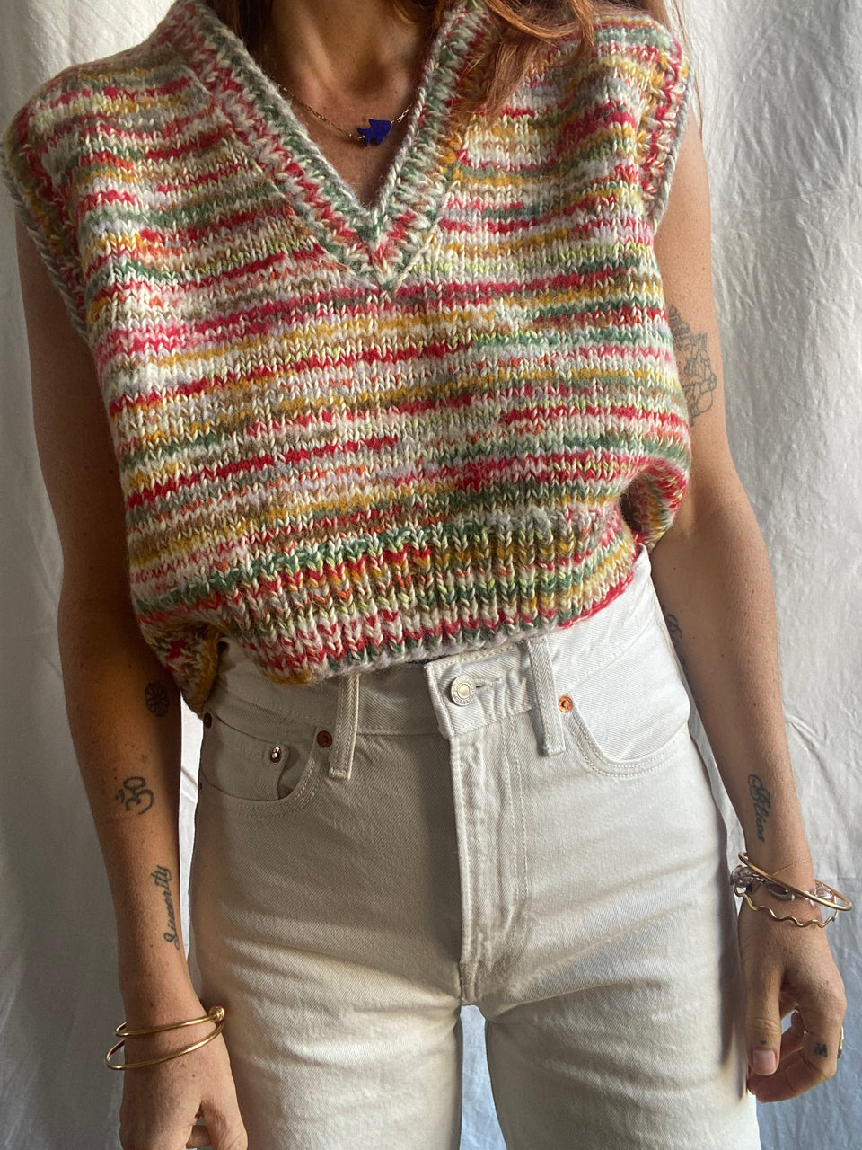 CONFETTI MINI v-neck vest / milk