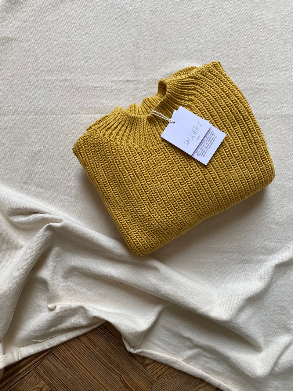 DELIA jumper / organic cotton / golden honey / sample / 2 sizes available