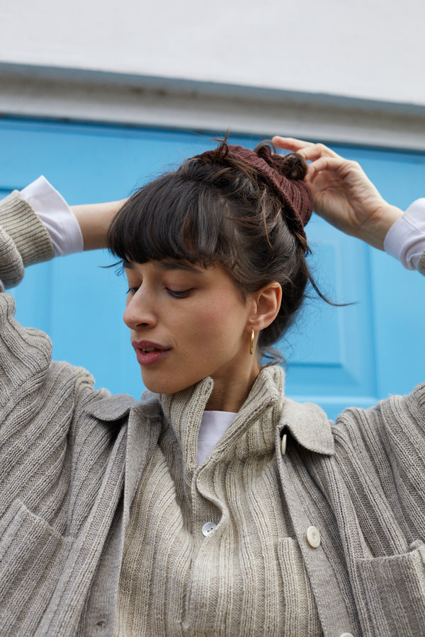 FLORES scrunchie / dark cherry plum