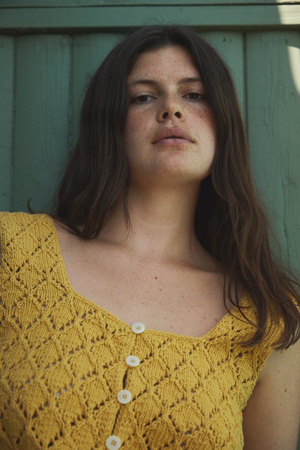 LINA vest cardigan / organic cotton / golden honey