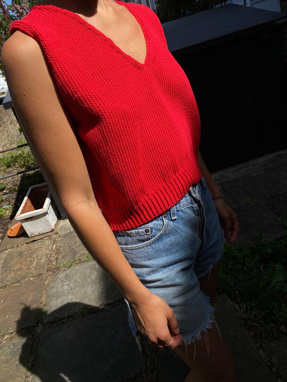 UNO vest / organic cotton / mojo rojo
