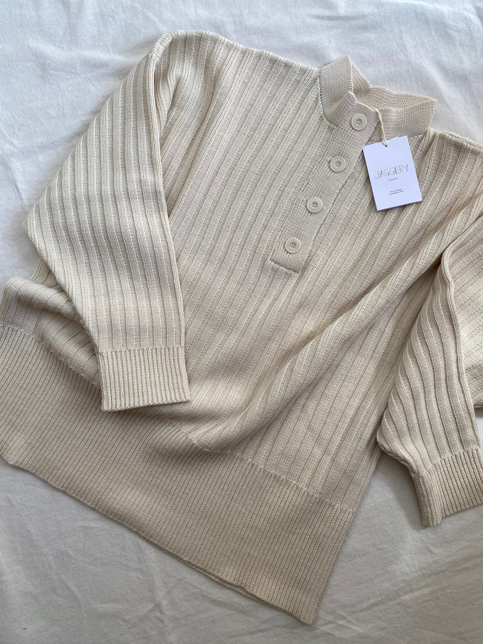 PAZ ribbed jumper / highland wool / milk / sample