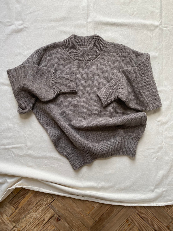 MAR jumper / highland wool / smoked amber / sample / 2 sizes available